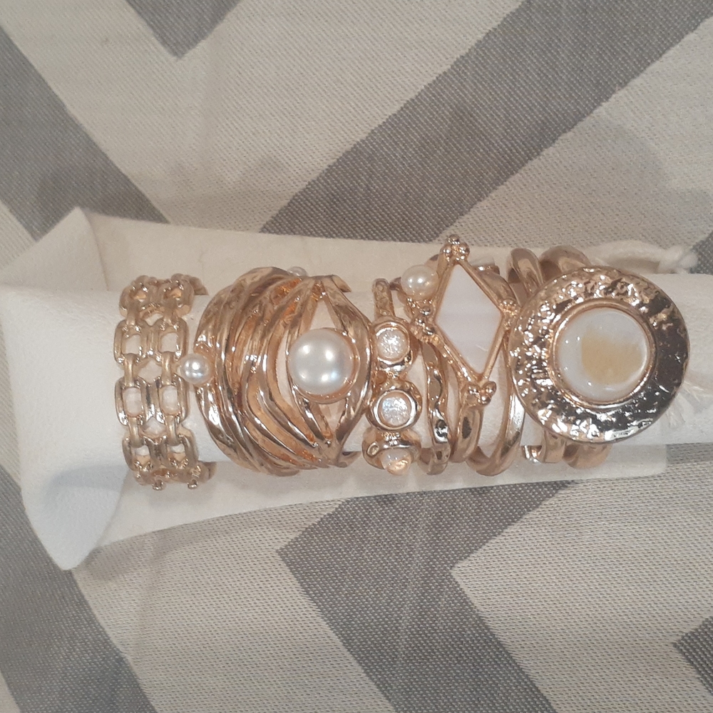 Free people rings set